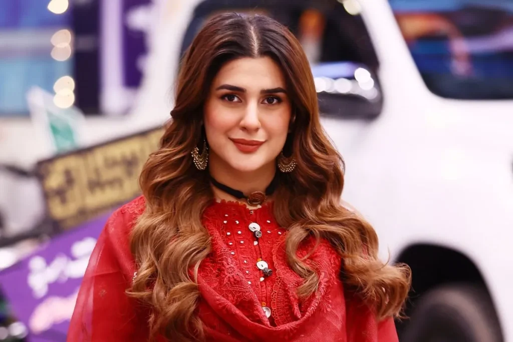 Kubra Khan Biography