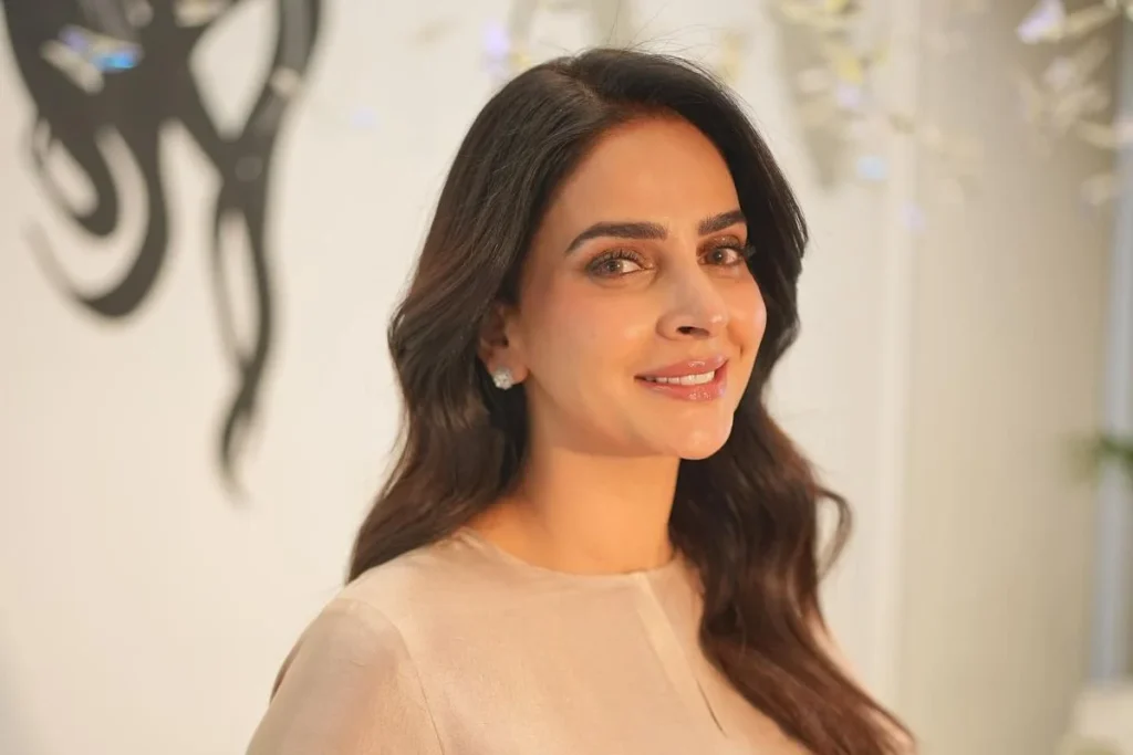 Saba Qamar Biography