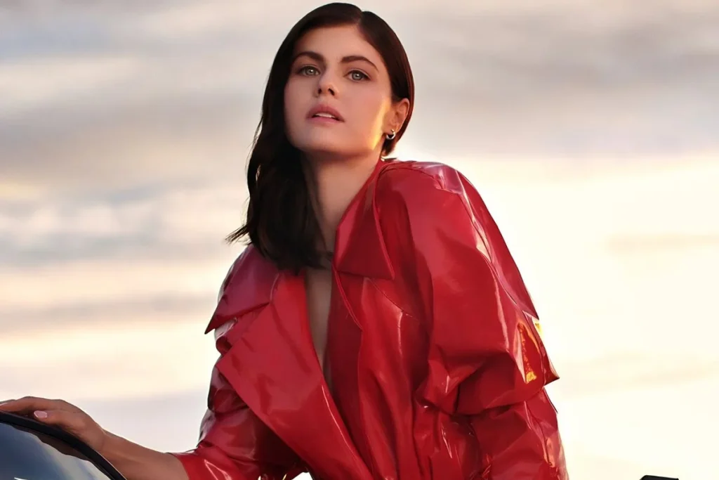 Alexandra Daddario biography image showing her age, husband, height and net worth details