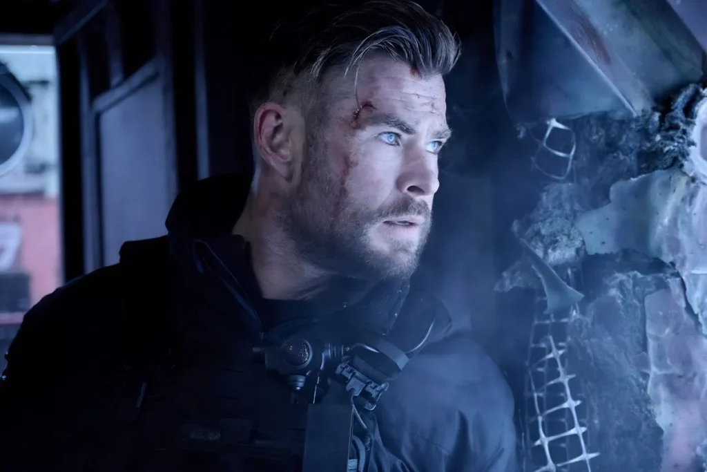 Chris Hemsworth biography image showing his height, age, family and Thor career details