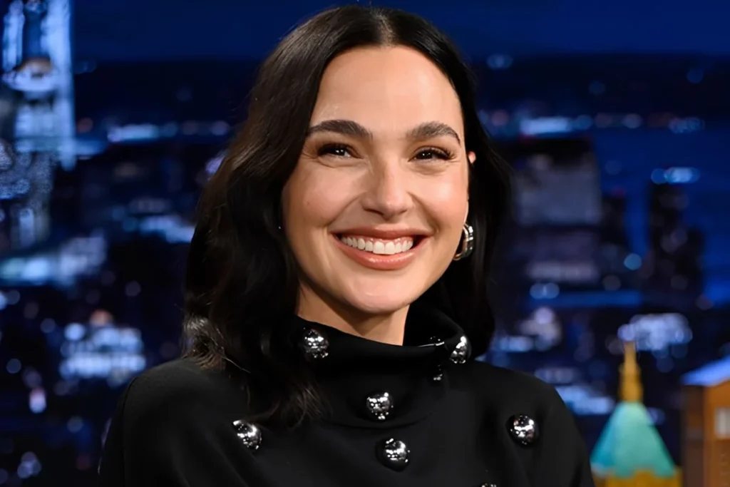 Gal Gadot biography image showing her age, husband, children and Wonder Woman story details