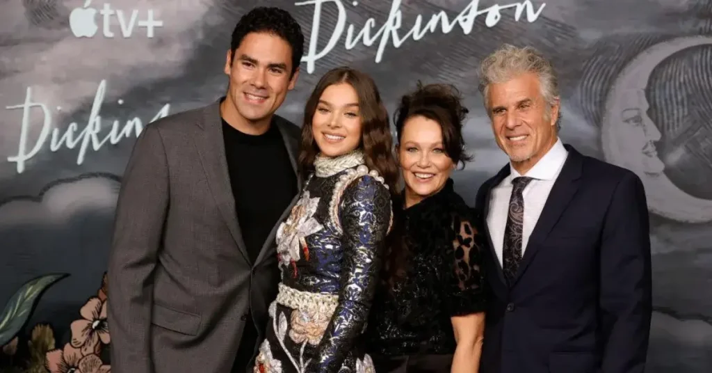 Hailee Steinfeld Family Mom, Dad, and Brother