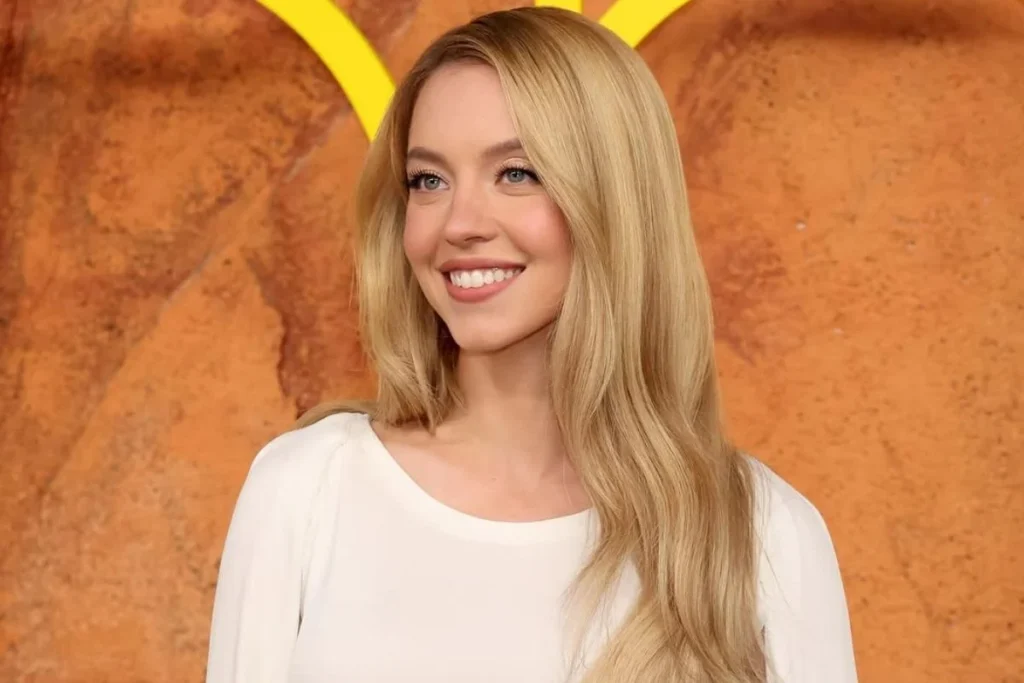Sydney Sweeney biography with age, boyfriend, husband, height, parents and net worth details
