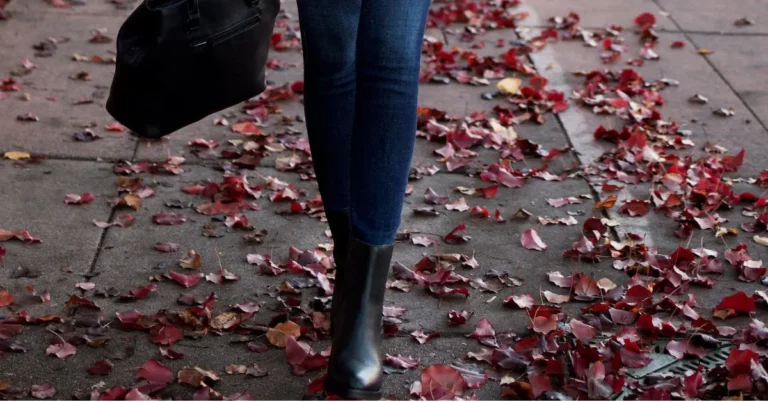 black ankle boots skinny jeans women fall outfit