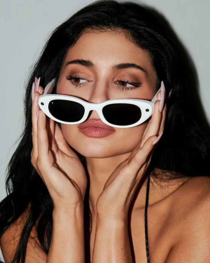 Kylie Jenner Shows Off Her New Ivory Meta Glasses